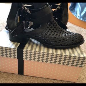 Vintage by Jeffrey Campbell Everly Woven Booties